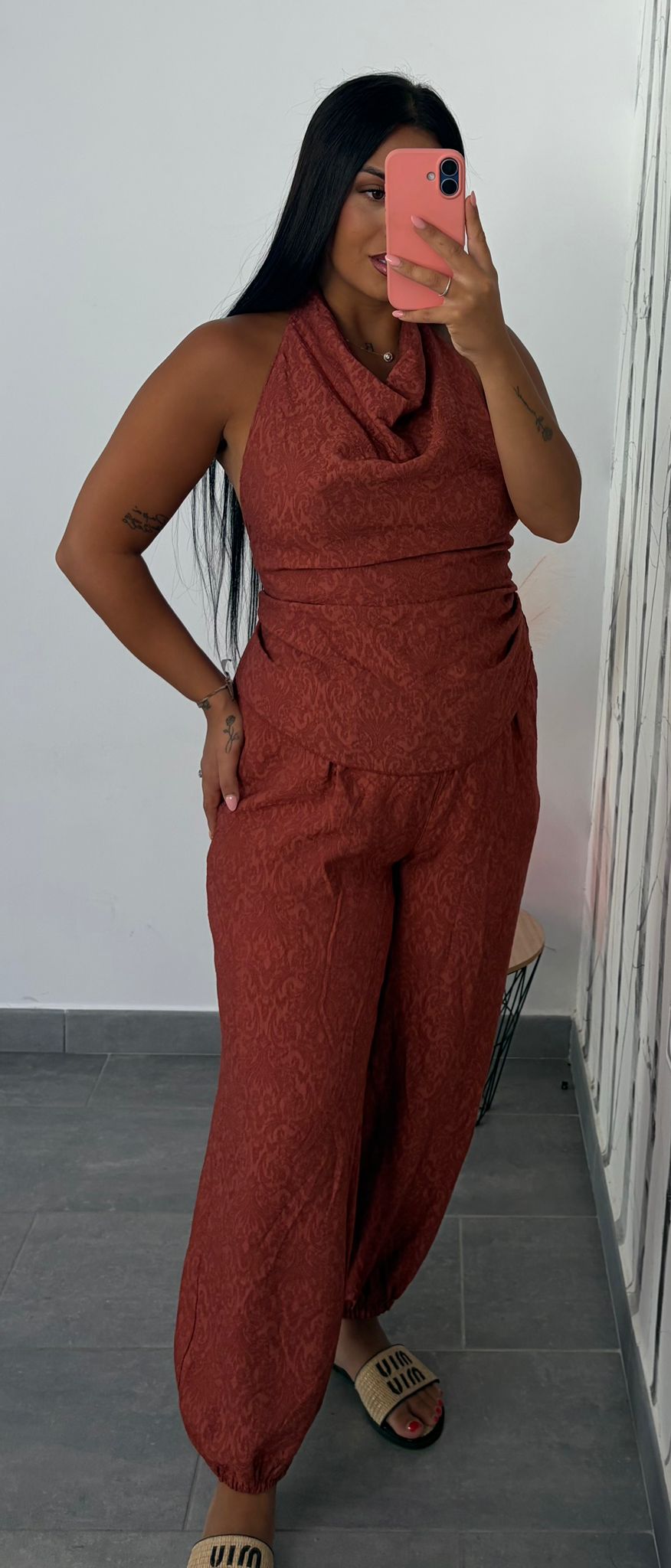 CONJUNTO INDIRA