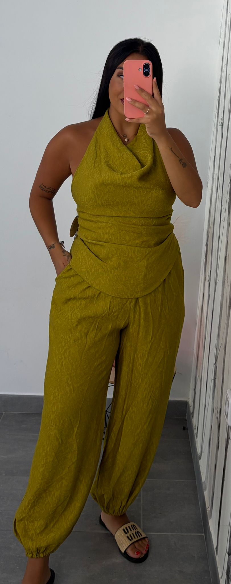 CONJUNTO INDIRA